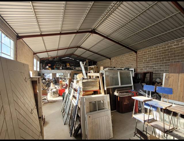 1,556M² WORKSHOP FOR SALE IN HOPEFIELD